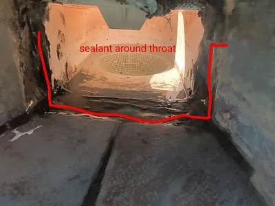 Skimmer throat covered with sealant