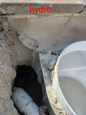 Hydraulic cement between a new skimmer and the pool wall